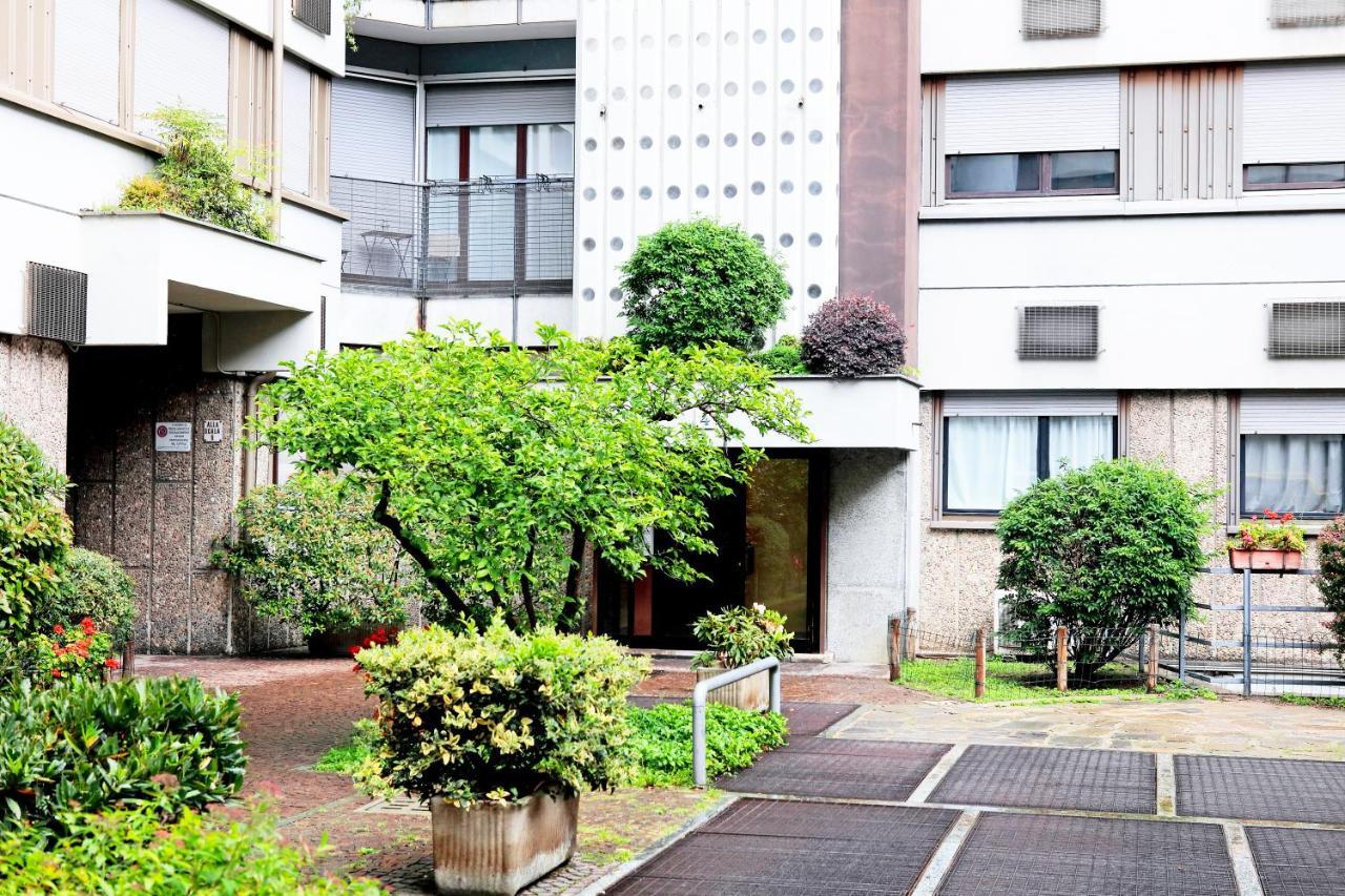 Hemi Suites Milán Exterior foto
